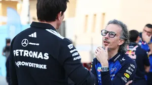 Mercedes a Red Bull chtějí pomoci Hondě Mercedes a Red Bull chtějí pomoci Hondě
