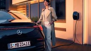 Mercedes začne doma nabíjet auta v nejlevnější dobu. Stačí zadat čas odjezdu Mercedes začne doma nabíjet auta v nejlevnější dobu. Stačí zadat čas odjezdu