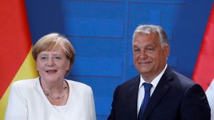 Merkelová měla slabost pro Orbána. Za ochranu v Evropě dával zvláštní výhody