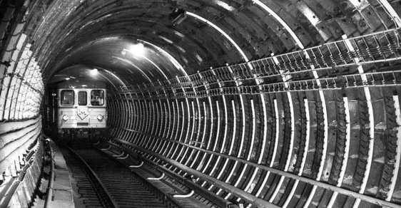 Pražské metro slaví: Přesně před 40 lety se poprvé rozjelo z Kačerova na Sokolovskou  