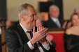 Prezident Zeman udělil s předstihem milost Mynářovi s Nejedlým