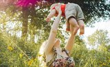 Zvládněte vedra s miminkem: 6 tipů, aby se mimi nepřehřívalo