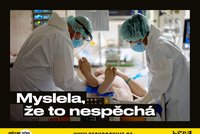 Modrý pytel i kovová rakev. Neočkované Čechy má k vakcinaci přimět nová „brutální“ kampaň