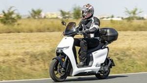 Mototest Zero LS1: Skútr v novém formátu Mototest Zero LS1: Skútr v novém formátu