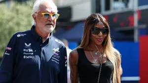 Na jezdce s jeho zkušenostmi to byl velmi špatný manévr, říká Briatore o Colapintovi. Zváží další kroky Na jezdce s jeho zkušenostmi to byl velmi špatný manévr, říká Briatore o Colapintovi. Zváží další kroky