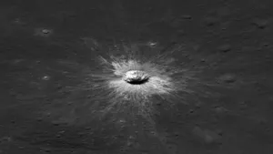 Na Měsíc dopadl asteroid století. Měl velikost paneláku a zanechal po sobě 200 metrů široký kráter Na Měsíc dopadl asteroid století. Měl velikost paneláku a zanechal po sobě 200 metrů široký kráter