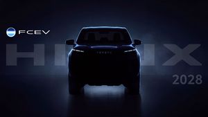 Na trh míří další vodíkový vůz. Toyota nacpala palivové články do Hiluxu