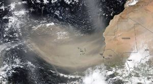 Nad Evropu se v zimním období stále častěji dostávají oblaka prachu ze saharské pouště