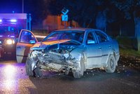 Vážná nehoda na Tachovsku: Auto s mladými lidmi narazilo do stromu, pět zraněných!
