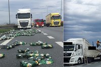 Tisíce litrů piva zkropily dálnici: Nehoda několika kamionů zablokovala Novopackou
