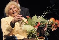 Nejstarší ordinující lékařka v ČR zemřela! V květnu by oslavila 100 let!