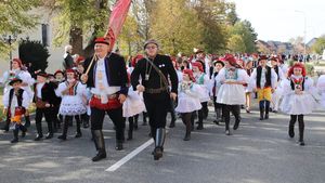 Největší hody v ČR: Ve Vracově se lidé oblékli do tradičních krojů