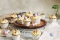 Netradiční velikonoční sladkosti: Veselé perníčky, mrkvové cupcakes nebo sušenky pro koledníky