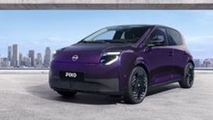 Nissan Pixo je zpátky. Drží se svého kopyta, jen jezdí na elektřinu Nissan Pixo je zpátky. Drží se svého kopyta, jen jezdí na elektřinu