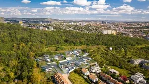 Nová míra luxusu v Brně. Investor tu staví soubor vil, jedna stojí až 80 milionů korun Nová míra luxusu v Brně. Investor tu staví soubor vil, jedna stojí až 80 milionů korun