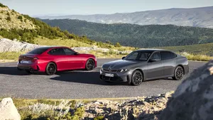 Nové BMW řady 3 má dvě tváře. G50 zachovává šestiválec, elektrická i3 ujede přes 900 km Nové BMW řady 3 má dvě tváře. G50 zachovává šestiválec, elektrická i3 ujede přes 900 km