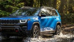 Nový Cherokee Trailhawk vyzývá Bronco Sport. V něčem má jasně navrch? Nový Cherokee Trailhawk vyzývá Bronco Sport. V něčem má jasně navrch?