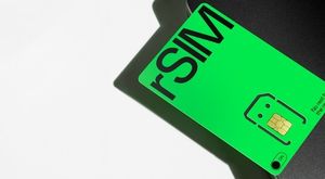 Nový typ SIM karty obslouží sítě dvou operátorů. Když bude mít jedna výpadek, připojí se do druhé