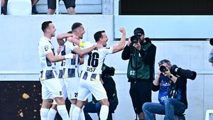 ONLINE: Hradec - Sparta 1:0. Darida svojí druhou šanci využil, trefil se po rohu. Hraje i Čvančara