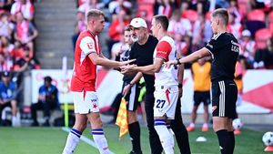 ONLINE: Slavia - Zbrojovka 0:0. Trable pro Trpišovského, střídat museli Provod a Zima ONLINE: Slavia - Zbrojovka 0:0. Trable pro Trpišovského, střídat museli Provod a Zima