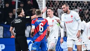 ONLINE: Slavia - Plzeň. Šlágr kola! Sešívání s Chorým i Holešem, v základu Viktorie Červ