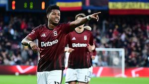 ONLINE: Sparta - Pardubice 1:0. Aktivní úvod z obou stran, dobré šance měli Brunes i Samuel ONLINE: Sparta - Pardubice 1:0. Aktivní úvod z obou stran, dobré šance měli Brunes i Samuel