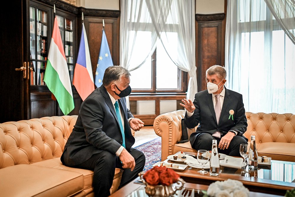Premiér Andrej Babiš (ANO) přivítal v ČR maďarského předsedu vlády Viktora Orbána (29.9.2021)