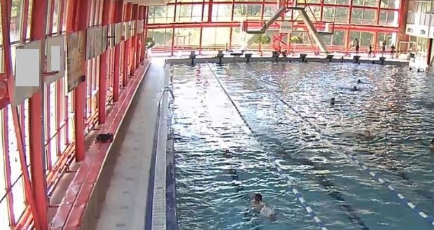    Krytý bazén v Ostravě-Porubě. 