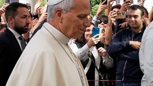 Papež Lev XIV. (71) má rakovinu! Lékaři mu odstranili část pravé plíce Papež Lev XIV. (71) má rakovinu! Lékaři mu odstranili část pravé plíce