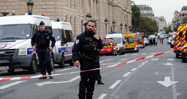 Vražda v Paříži: Útočník ubil k smrti pracovníka ochranky katarské ambasády