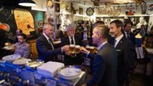 Pavel v New Yorku: Pivo bez Macinky. A potlesk pro prezidenty na koncertě Pavel v New Yorku: Pivo bez Macinky. A potlesk pro prezidenty na koncertě