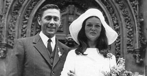 Archivní fotografie ze svateb velkých českých, ale i zahraničních osobností na vás dýchnou nostalgií