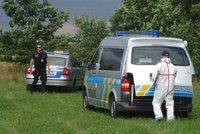 Umírajícího mladíka (†16) našli v noci u silnice na Vysočině! Kriminalisté nařídili pitvu