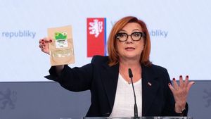 Politická swingers party aneb bude bojovat Rosenberg o Hrad, zatímco se Schillerová mazlí s pávy?