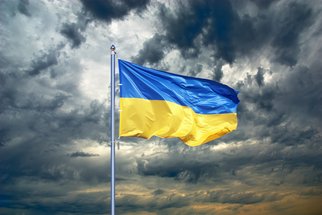 Ukrajina potřebuje pomoc: Kam můžete poslat peníze nebo přinést materiální podporu