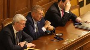 Poslanci přehlasovali dvě senátní veta: Prošel i „lex pomsta“ proti Pavlovi Poslanci přehlasovali dvě senátní veta: Prošel i „lex pomsta“ proti Pavlovi
