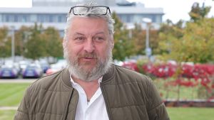 Poslanec ANO si roky pronajímal levný obecní byt. Od městské firmy, kde předsedá dozorčí radě! Poslanec ANO si roky pronajímal levný obecní byt. Od městské firmy, kde předsedá dozorčí radě!