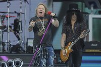 Guns N' Roses v Praze: Pozdní příchod nehrozí. Axl Rose už chodí na pódium včas