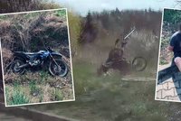 Drsné video: Motorkář (20) bez řidičáku ujížděl policii. Rozsekal se o obrubník, udělal kotrmelec!