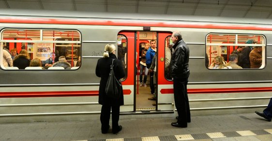 Češi zuří! Ukrajinci mají v Brně zadarmo metro