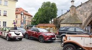 Praha sebere řidičům elektromobilů velkou výhodu. A omezí i parkování starších aut