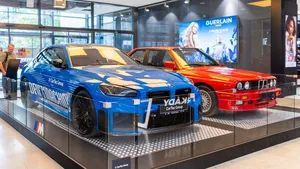Pražský obchoďák Arkády zdobí výstava BMW. Potkáte tam klasické ikony i moderní rarity Pražský obchoďák Arkády zdobí výstava BMW. Potkáte tam klasické ikony i moderní rarity