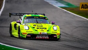 Preining je v DTM blízko titulu, pomohlo mu zaváhání u Mercedesu Preining je v DTM blízko titulu, pomohlo mu zaváhání u Mercedesu