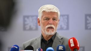 Prezidentova dovolená při volbách je chyba. Jeho obec by ale ani nemusela mít zastupitelstvo Prezidentova dovolená při volbách je chyba. Jeho obec by ale ani nemusela mít zastupitelstvo