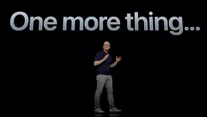 Připomeňte si nejslavnější „One more thing“. Dodnes je to věta, po které vždy přijde něco speciálního Připomeňte si nejslavnější „One more thing“. Dodnes je to věta, po které vždy přijde něco speciálního