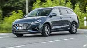 Průměrná doba prodeje ojetin: Hyundai prodáte hned, Škodu později a BMW potrvá