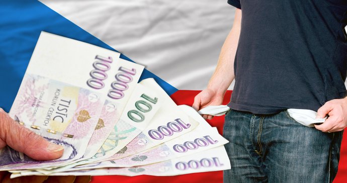 Průměrná mzda v Česku vzrostla na 37 929 korun. Po započtení inflace ale klesla!
