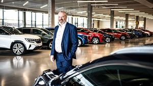 První český e-shop s auty. Zajistí registraci a za deset tisíc ho přiveze až domů