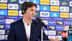 První Deniova nominace: na Ligu národů s Ambrosem či Mackem. Proč bez Naderiho? První Deniova nominace: na Ligu národů s Ambrosem či Mackem. Proč bez Naderiho?