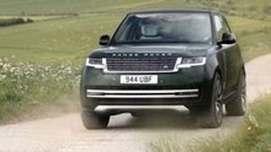 První elektrický Range Rover je konečně tady. Má obří baterii a zvládne hluboké brody První elektrický Range Rover je konečně tady. Má obří baterii a zvládne hluboké brody